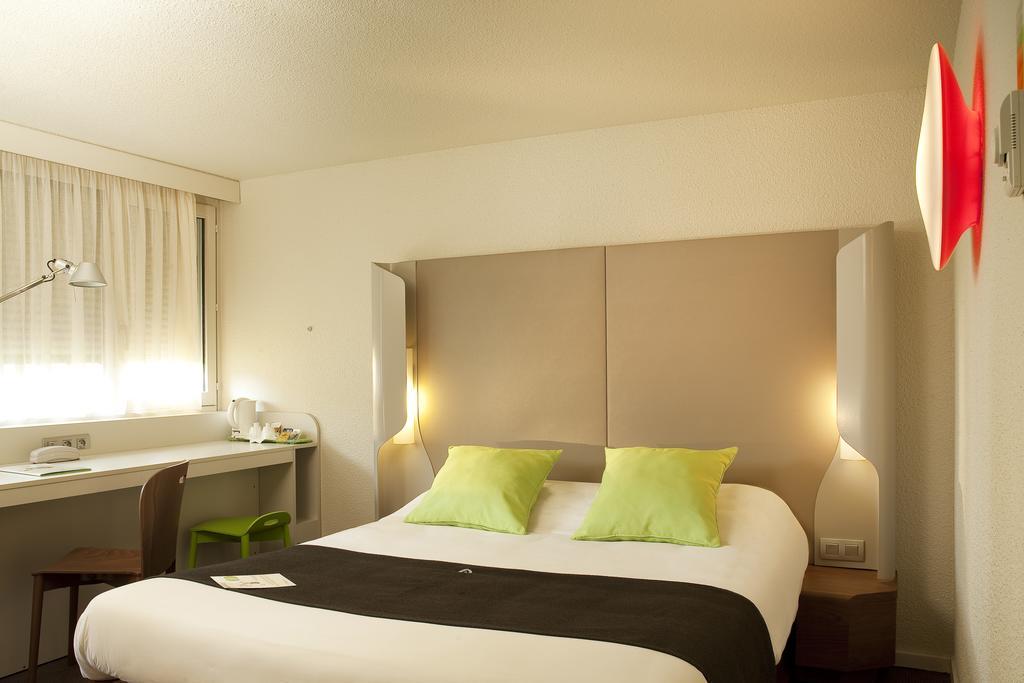 Hotel Campanile Arles Zewnętrze zdjęcie